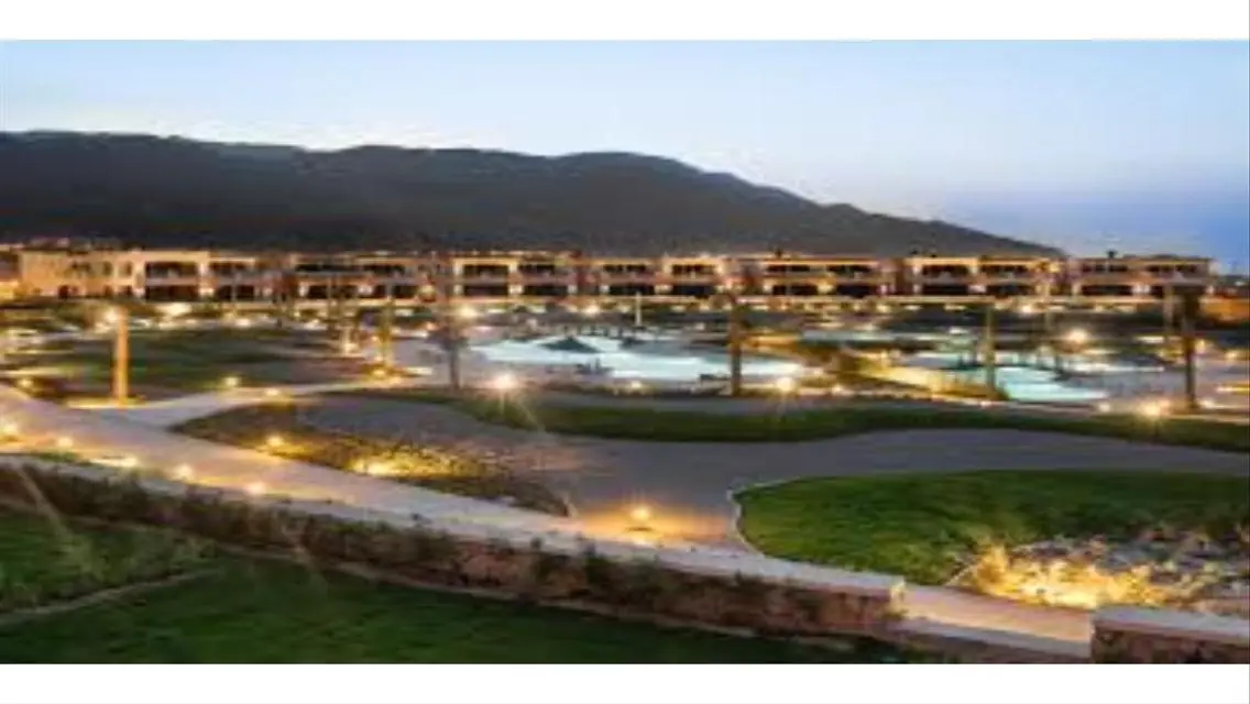 Luxurious Villa in LA VISTA Topaz - Stunning Lake View