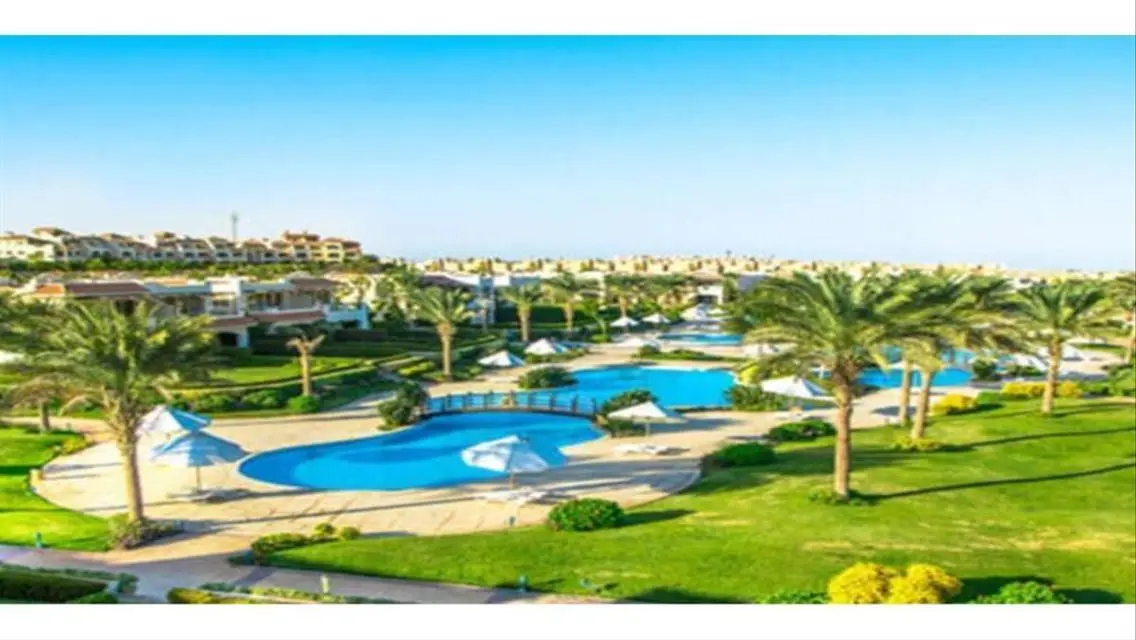 Luxurious Villa in LA VISTA Topaz - Stunning Lake View