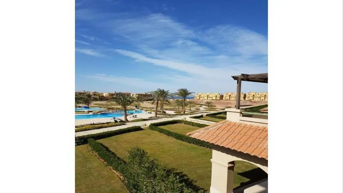 Luxurious Villa in LA VISTA Topaz - Stunning Lake View