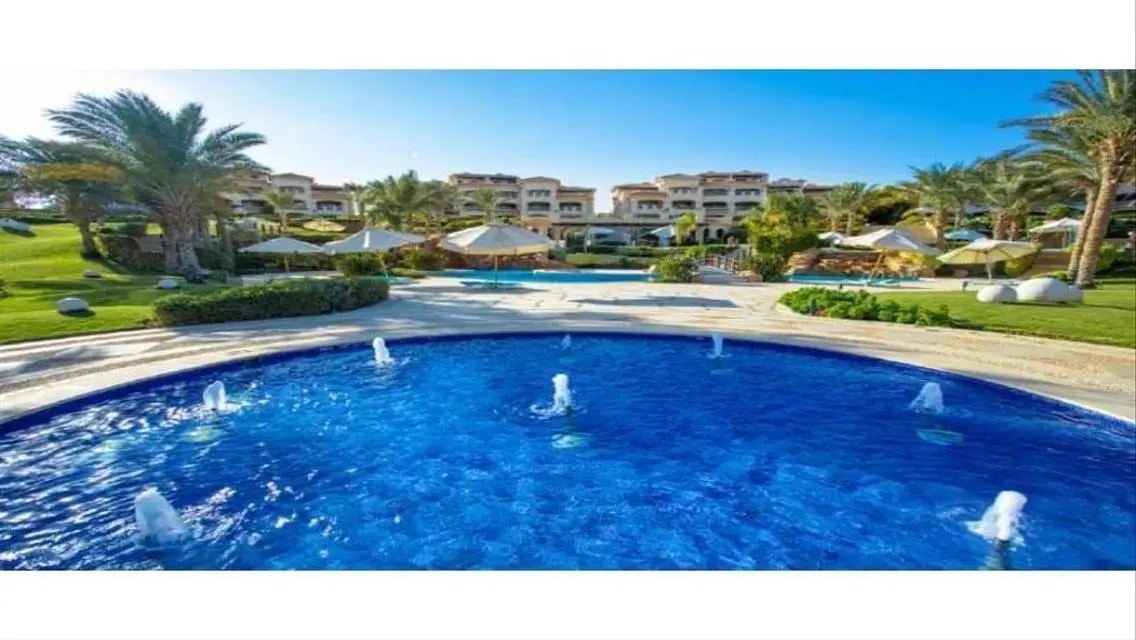 Luxurious Villa in LA VISTA Topaz - Stunning Lake View