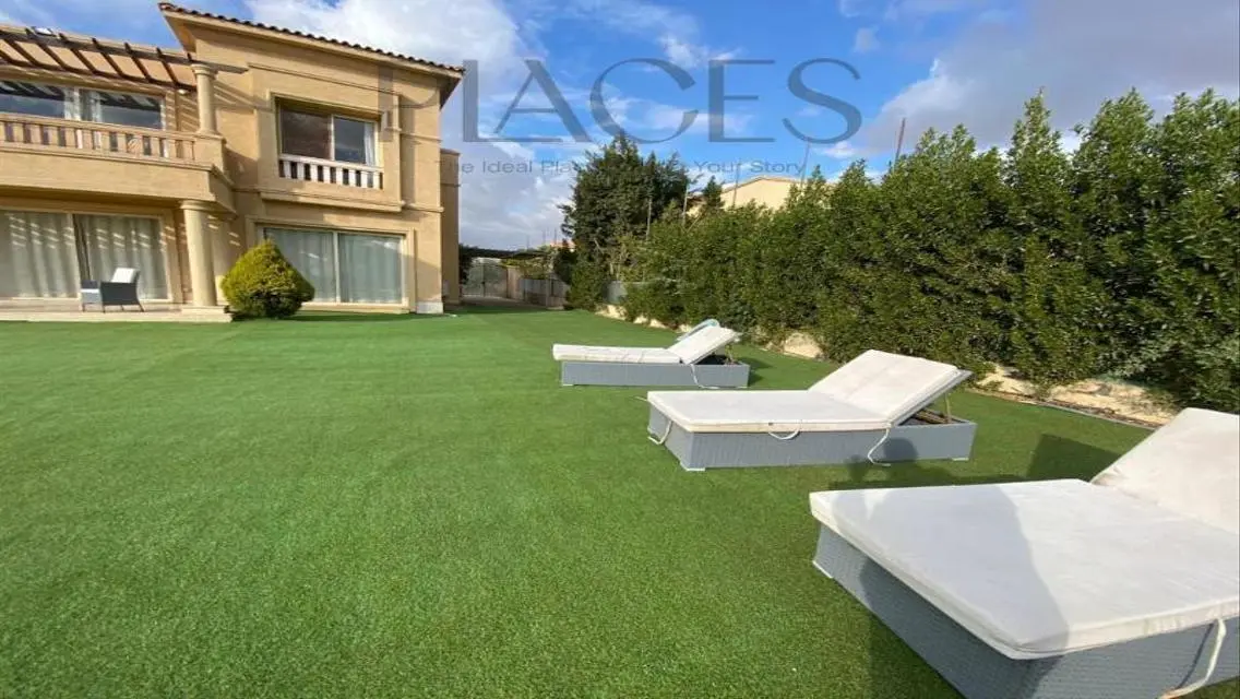 Luxury Apartment with Private Pool and Maid's Room