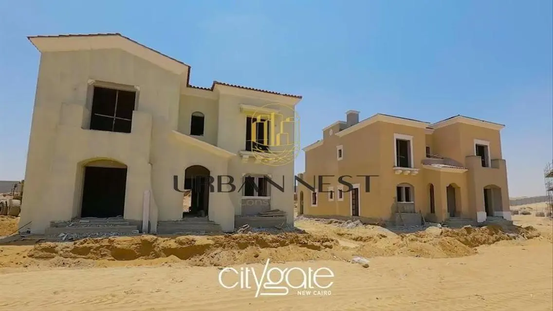 Luxury 3-Bedroom Apartment with Private Garden in the Heart of the City