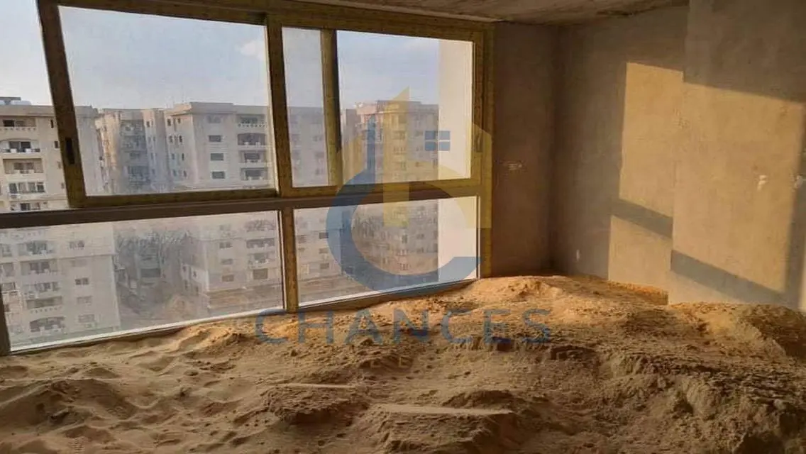 Luxury Apartment for Sale with Balcony at Chances Real Estate 2019
