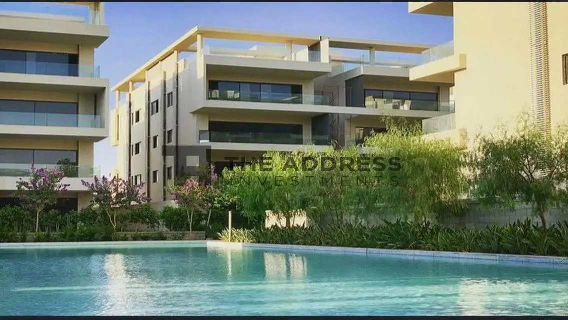 Luxurious Property with Lake View and Premium Amenities