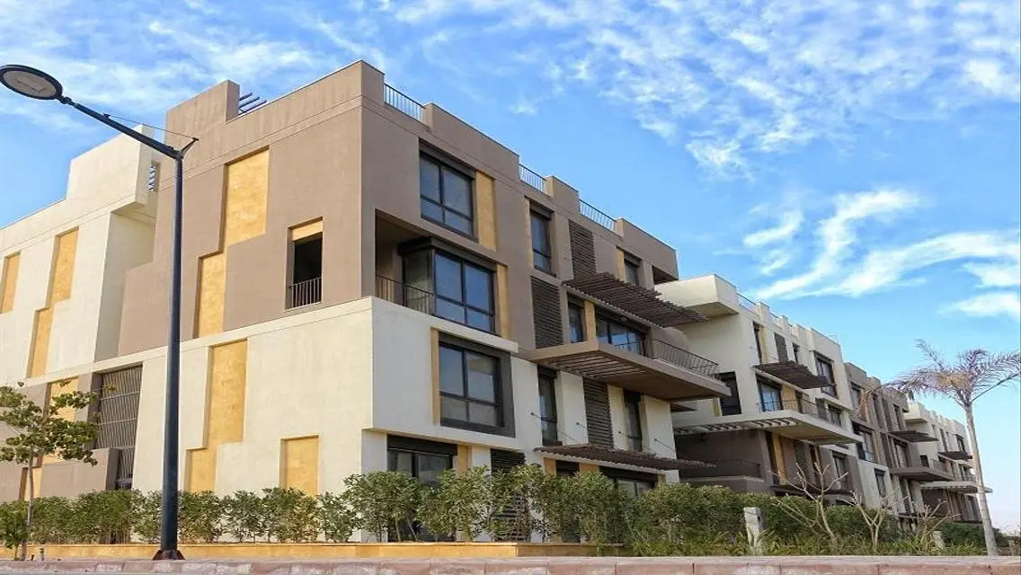 Luxury Home with 4 Bedrooms for Sale