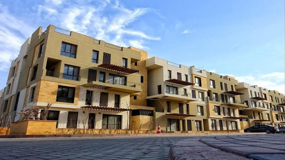 Luxury Home with 4 Bedrooms for Sale