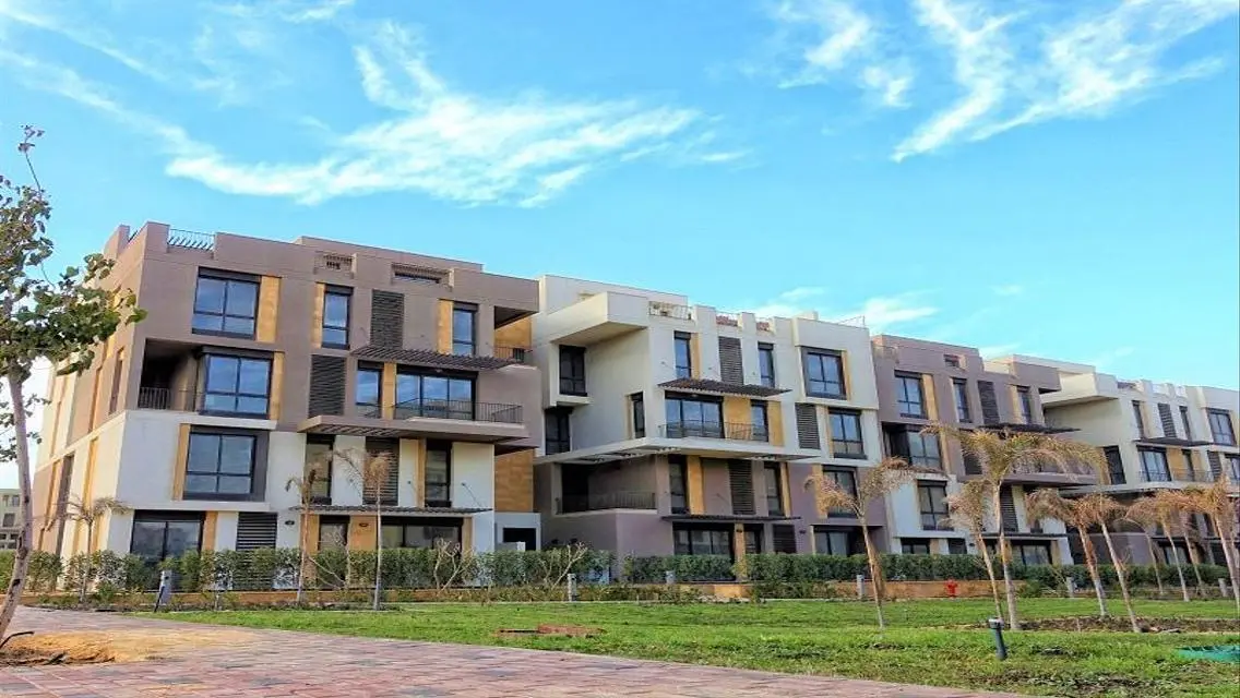 Luxury Home with 4 Bedrooms for Sale