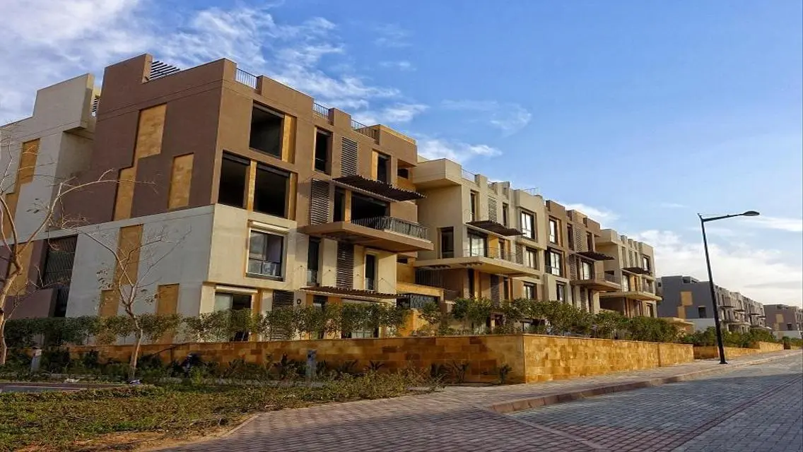 Luxury Home with 4 Bedrooms for Sale