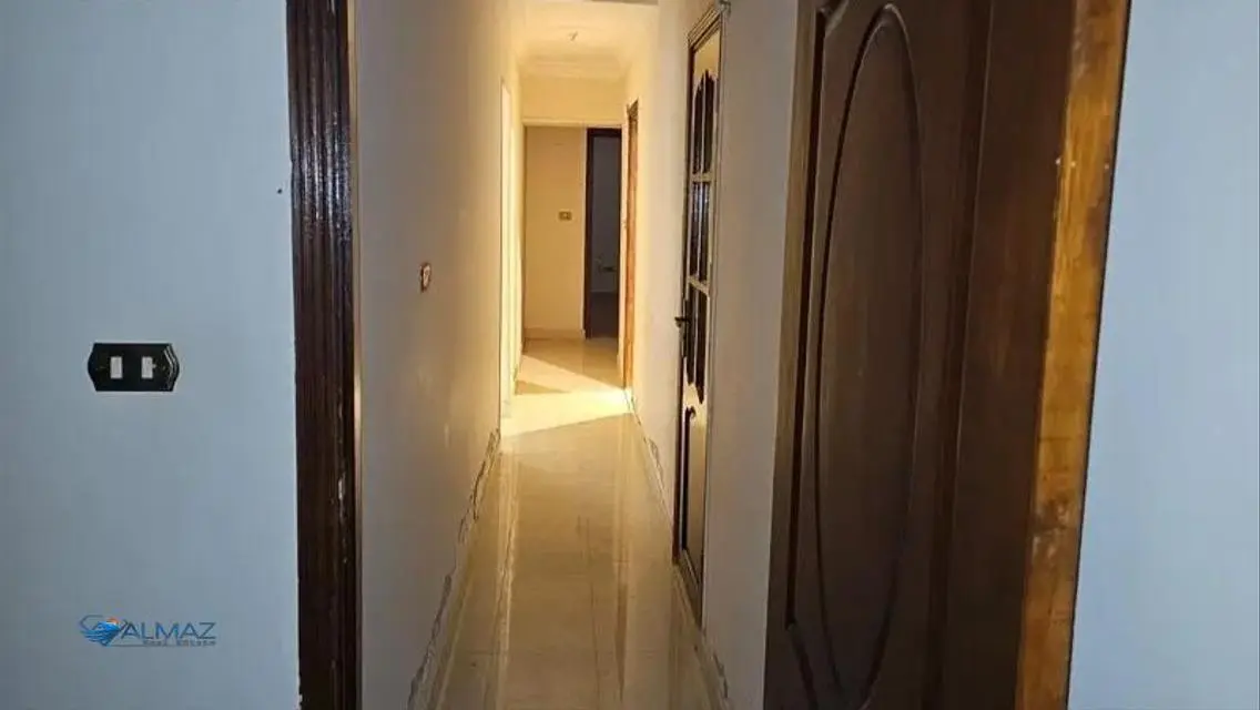 Luxury Apartment for Sale with Spacious Area in the Heart of the City