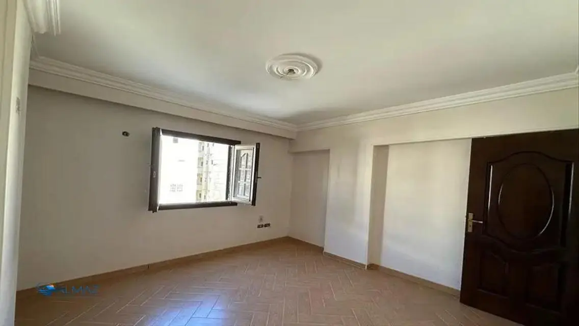 Luxury Apartment for Sale with Spacious Area in the Heart of the City