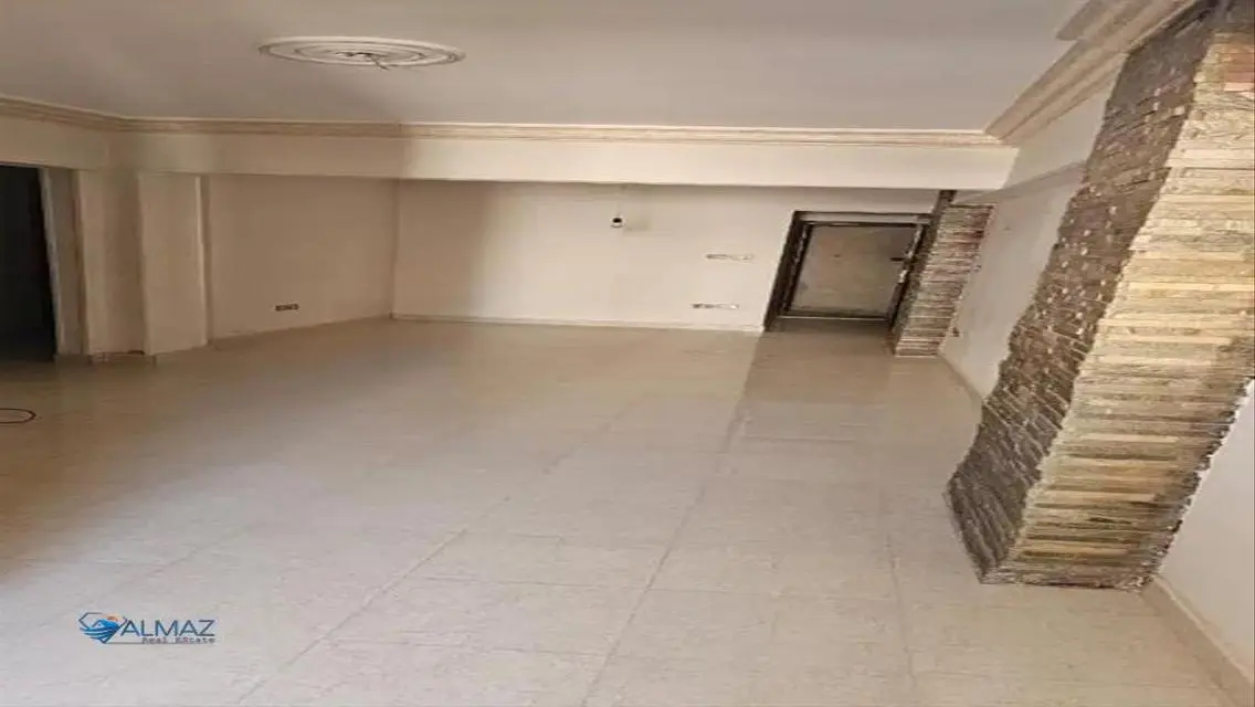 Luxury Apartment for Sale with Spacious Area in the Heart of the City
