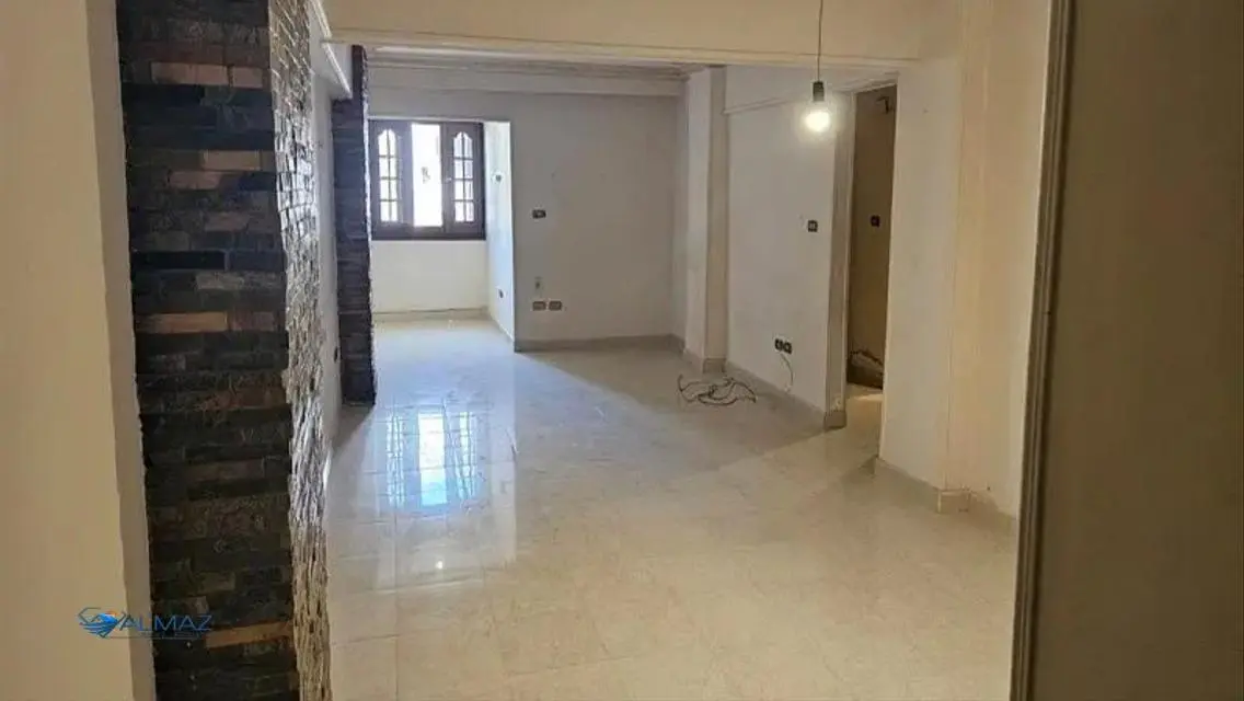 Luxury Apartment for Sale with Spacious Area in the Heart of the City