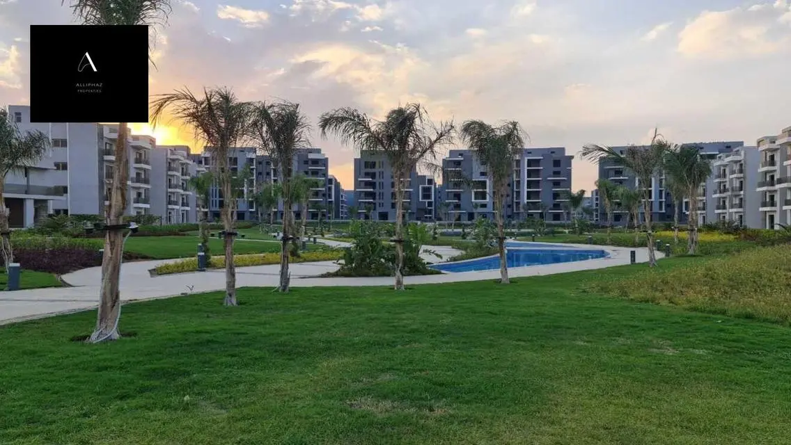 فيلا فاخرة في صن كابيتال مع خصوصية وحدائق