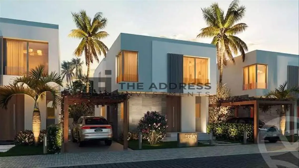Luxury Apartment with Private Garden and Covered Parking