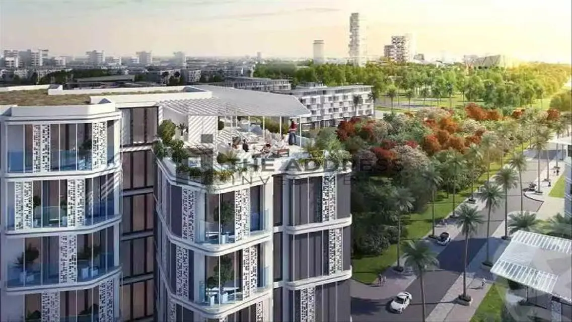 Luxury Apartment with Private Garden and Covered Parking