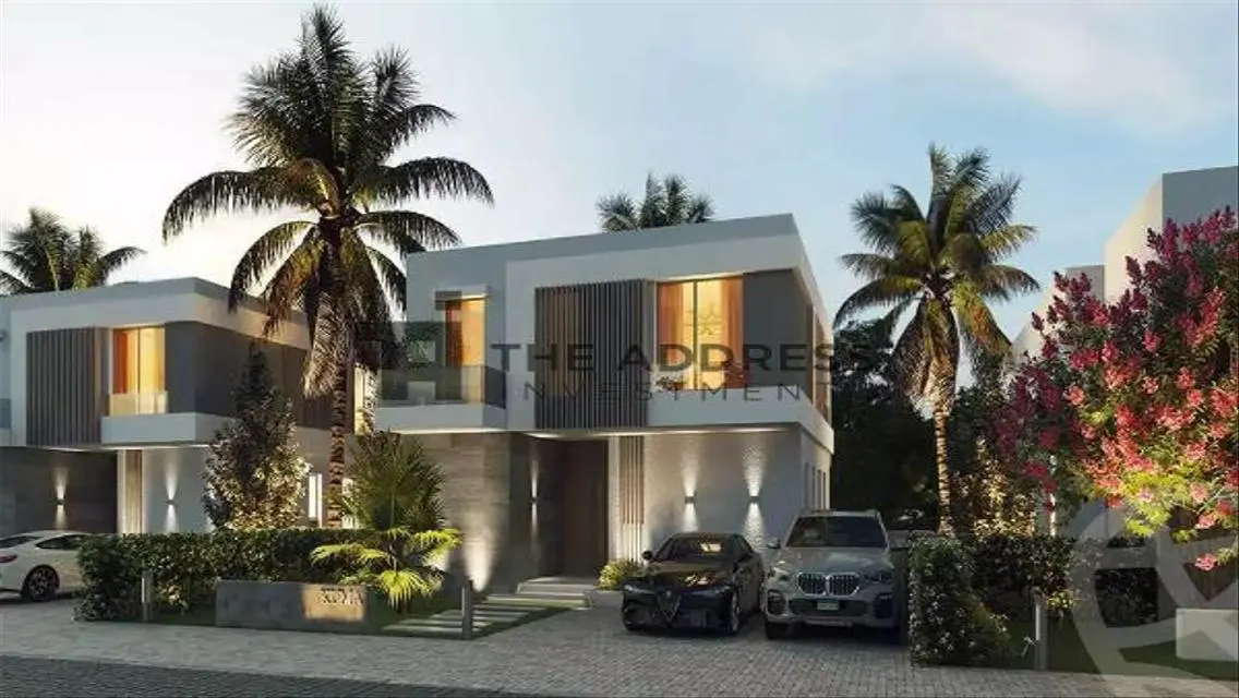 Luxury Apartment with Private Garden and Covered Parking