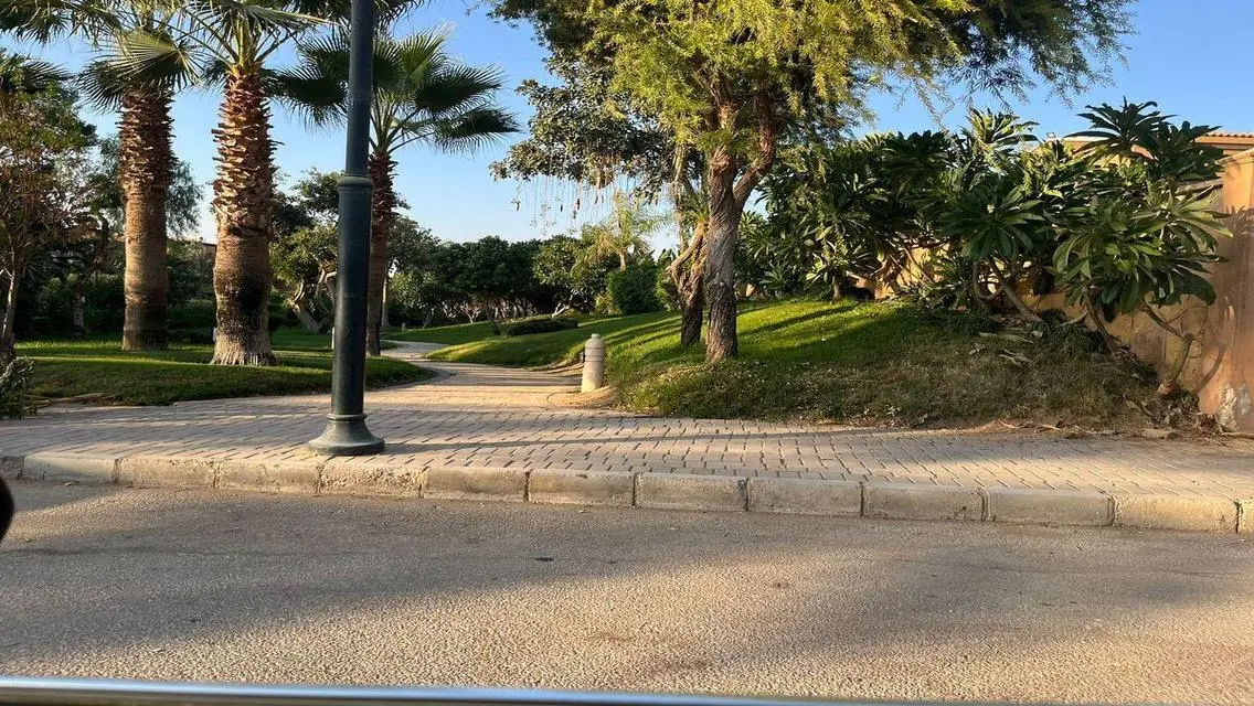 عقار فخم في موقع مميز
