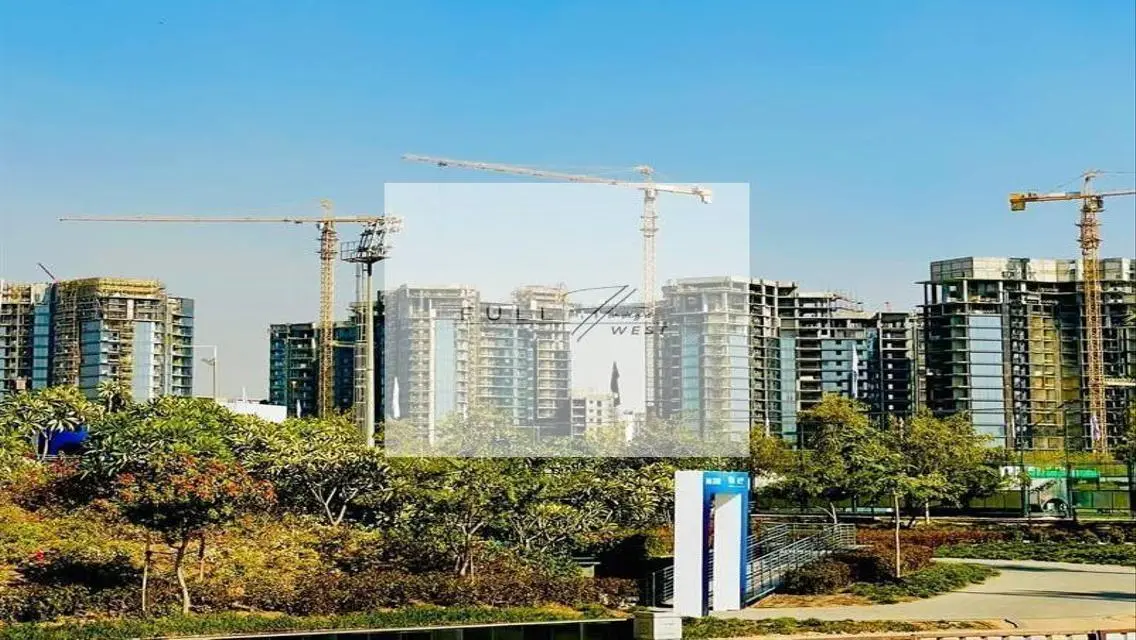 Luxury Apartment for Sale in Zed 10