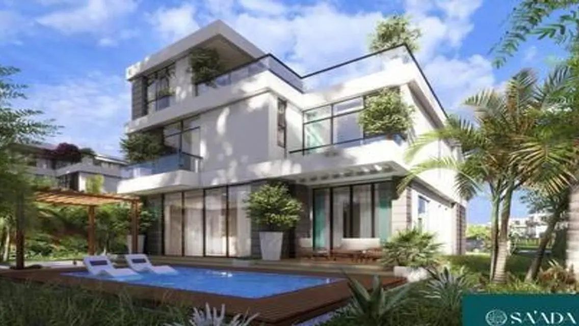 Stunning 300 sqm Home with Multiple Rooms and Luxurious Amenities