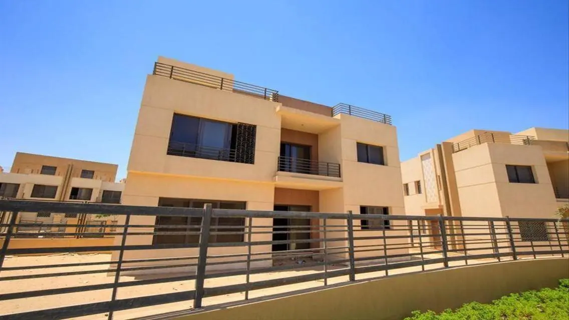 Luxury Palace in Prime Location with Ideal Amenities