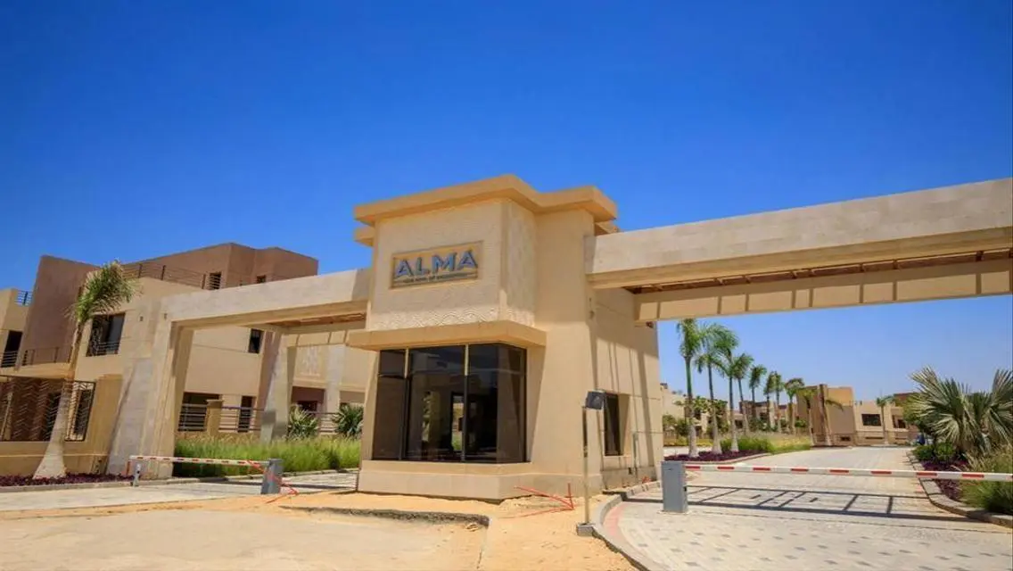 Luxury Palace in Prime Location with Ideal Amenities