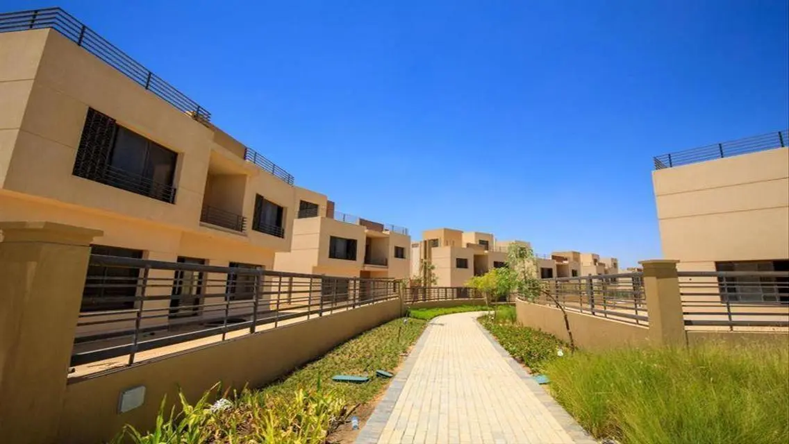 Luxury Palace in Prime Location with Ideal Amenities