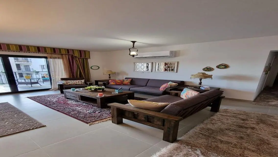 Luxury Apartment with Excellent Space and Stunning Views
