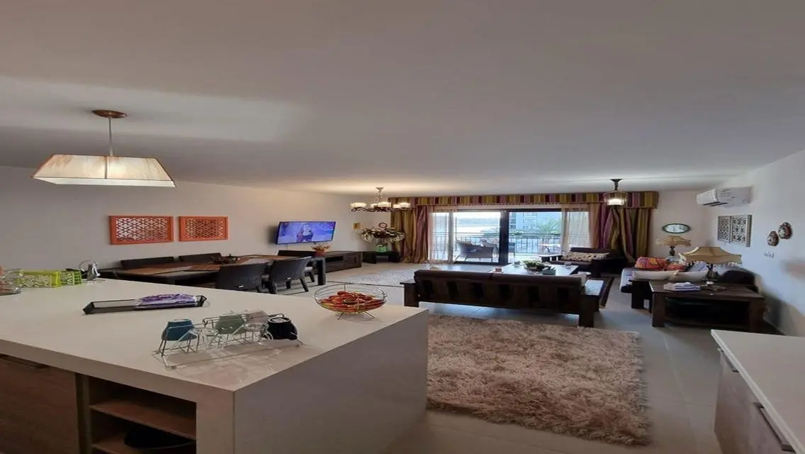 Luxury Apartment with Excellent Space and Stunning Views