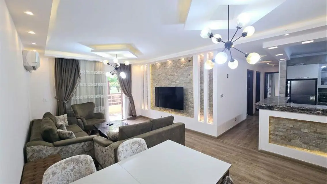 Elegant B6 Apartment with Private Garden