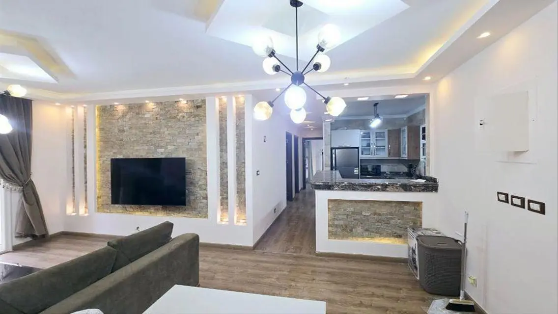 Elegant B6 Apartment with Private Garden