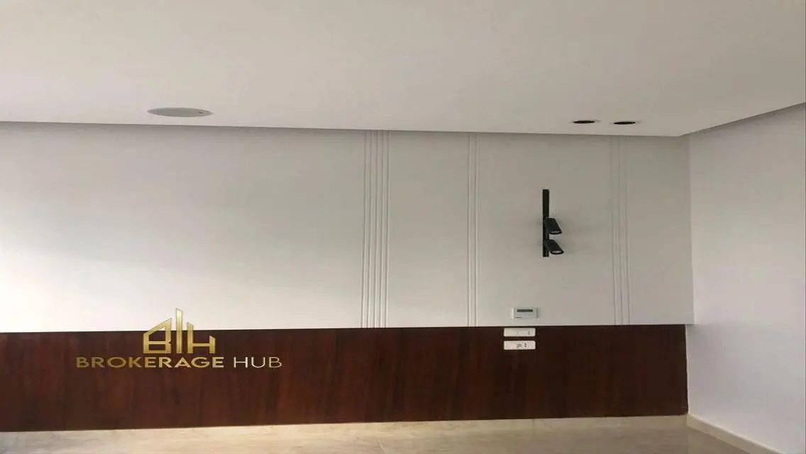 Luxury Apartment for Sale with Stunning Lake Views