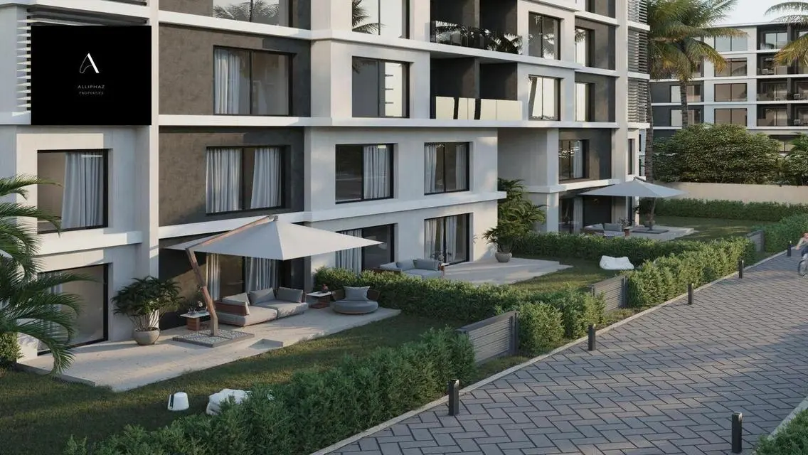 Luxury Apartment with Direct Lake View