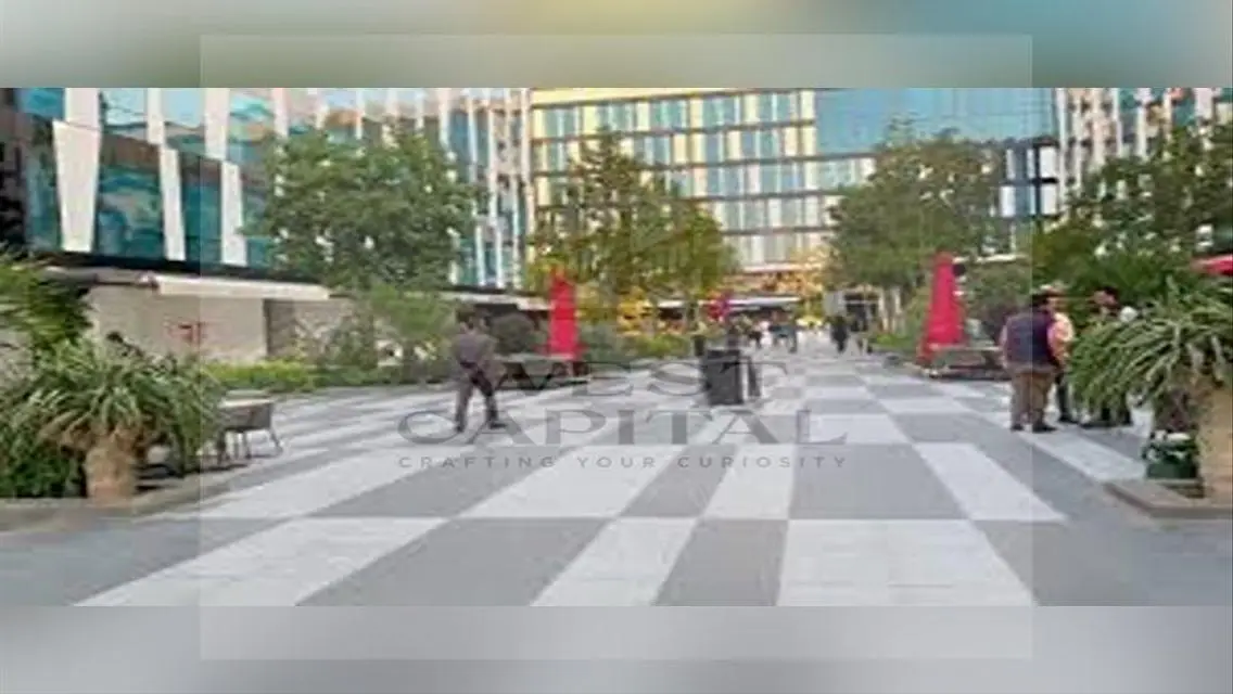شقة مع موقف مغطى بسعر مغري