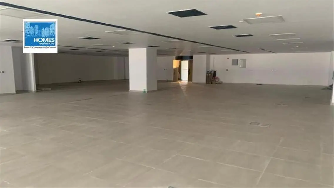 مركز إداري متكامل في المعادي 2300 متر