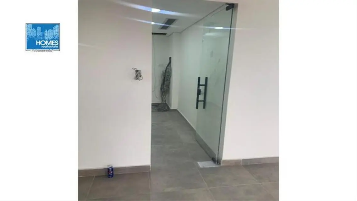 مركز إداري متكامل في المعادي 2300 متر