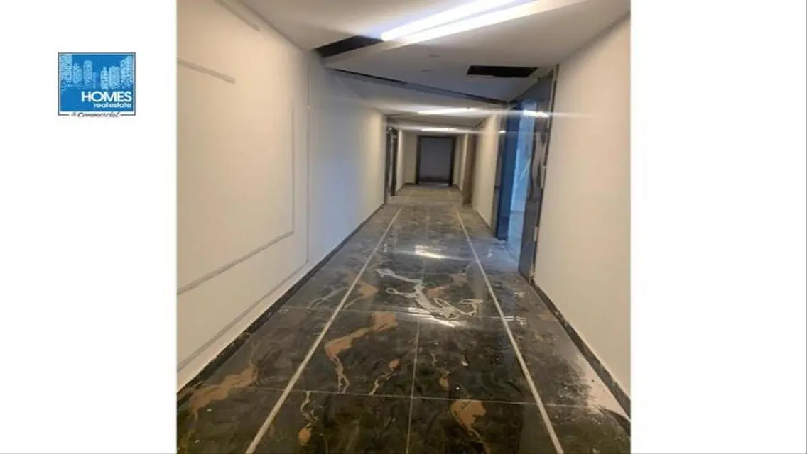 مركز إداري متكامل في المعادي 2300 متر