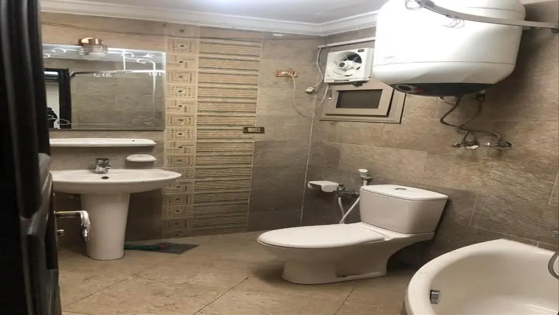 عقار مميز بمساحة 35000 متر