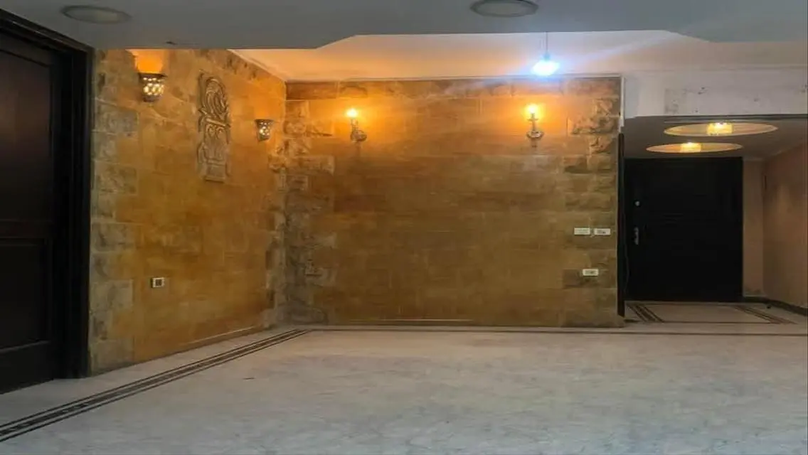 عقار مميز بمساحة 35000 متر