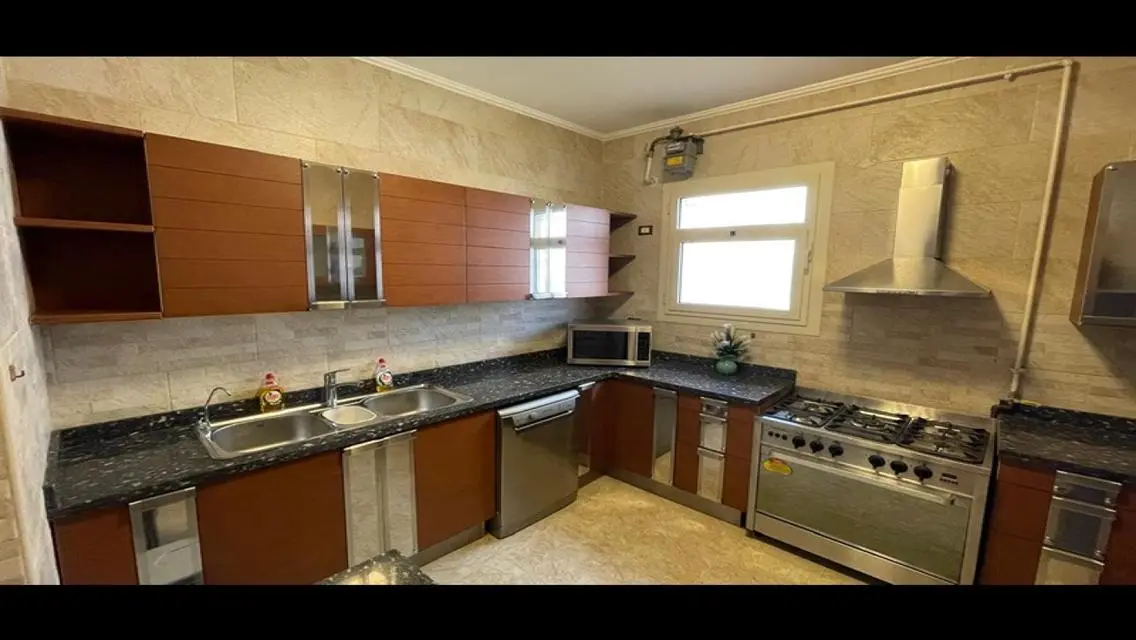 Modern Apartment for Rent with 245 Sqm and Luxurious Amenities