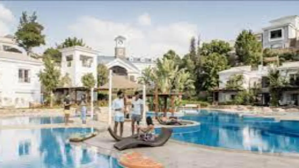 Luxury Apartment with Security Guard