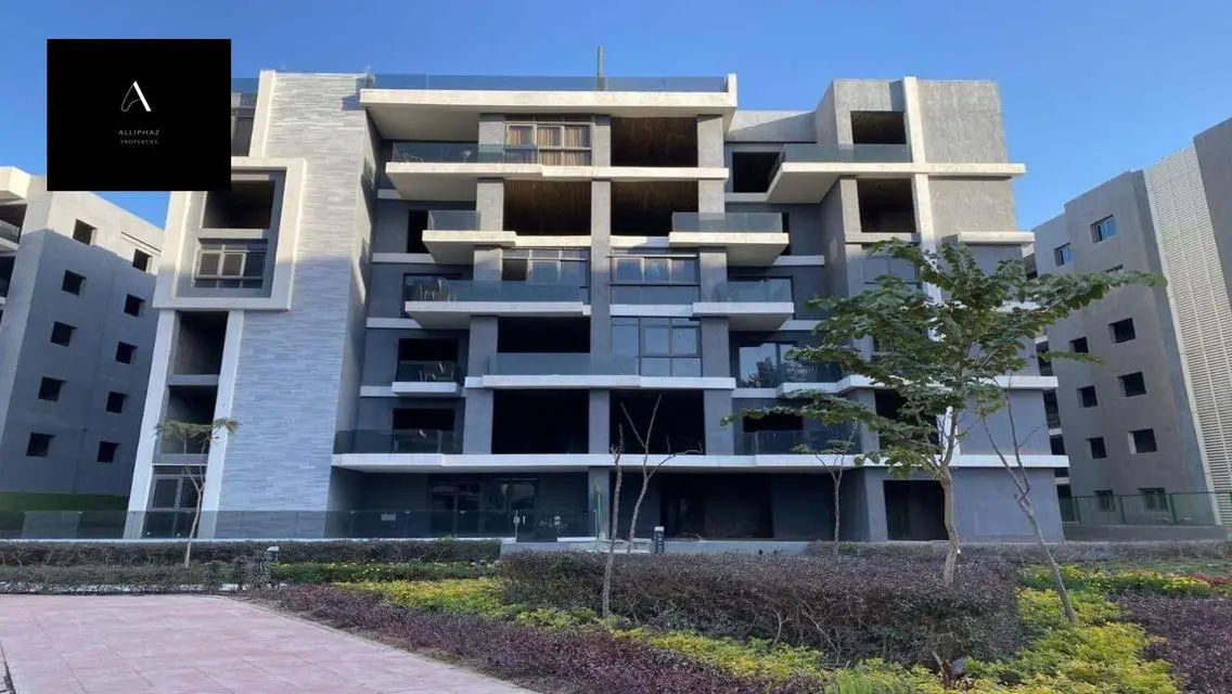Luxury Villa for Sale in Sun Capital