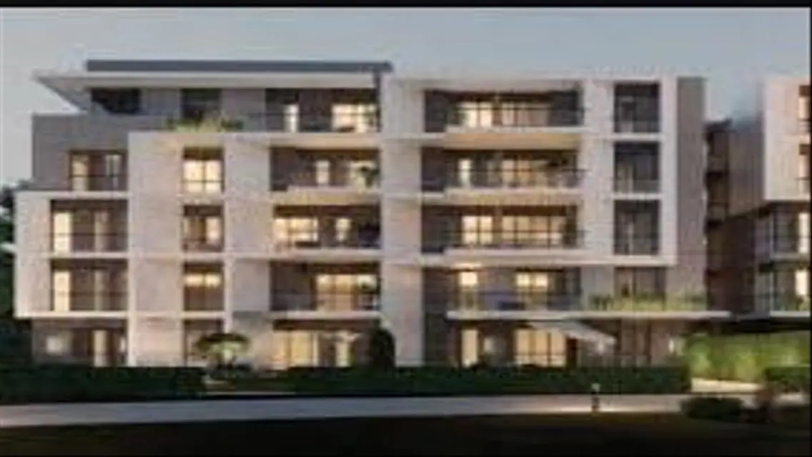 Luxury Apartment with Terrace in Sheikh Zayed Compound