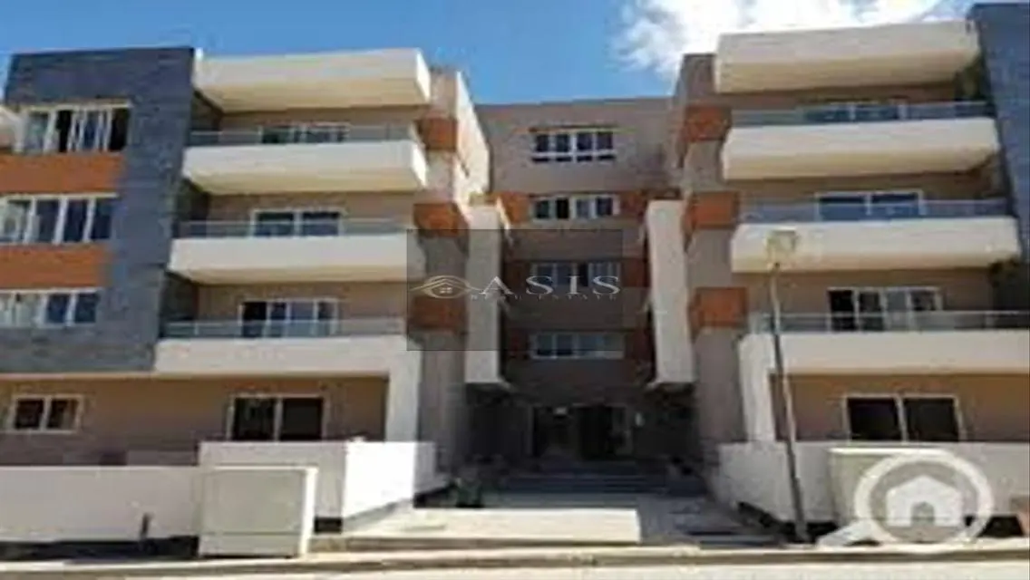 Luxury Apartment for Sale with Lake View