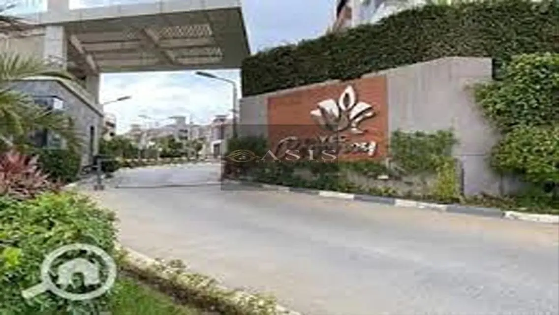 Luxury Apartment for Sale with Lake View