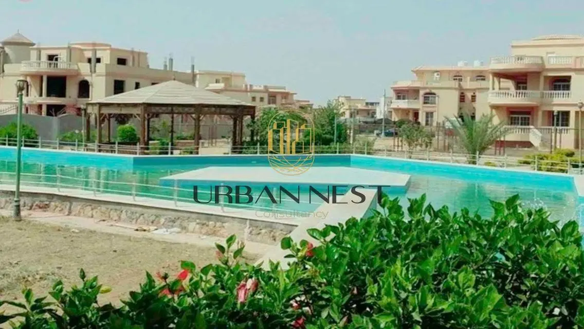 فيلا فاخرة للبيع بمساحة واسعة