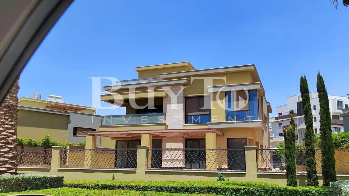 Luxurious Villa for Sale - 500m