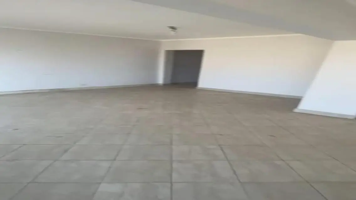 شقة مميزة للبيع تطل على معلم رئيسي