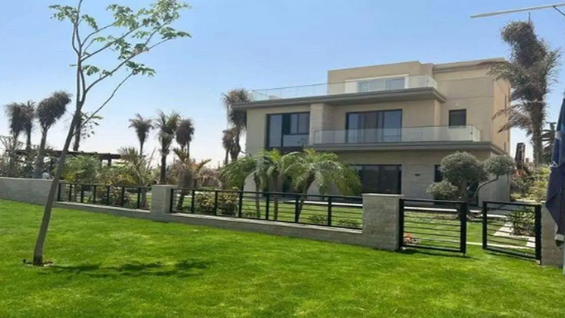 Luxury Villa for Sale with Private Pool and Garden