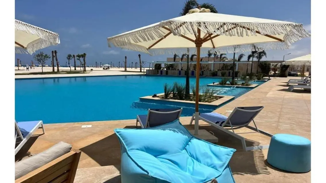 Luxury 3-Bedroom Apartment in Hyde Park North Seashore