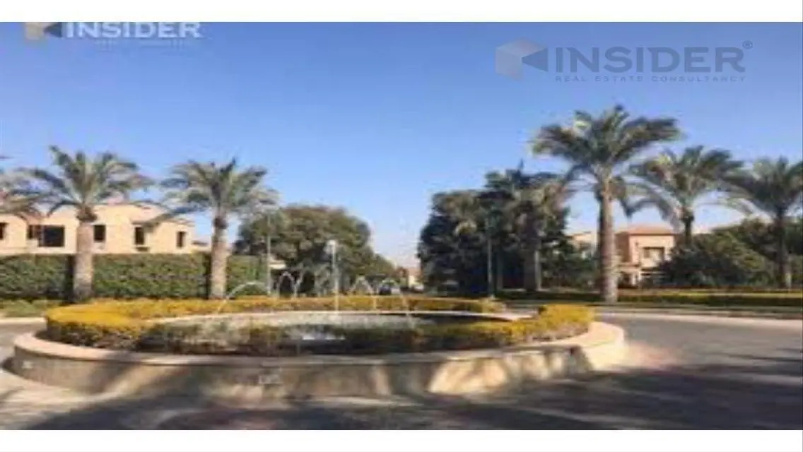 فيلا فاخرة بمساحة 360 متر في قلب المدينة